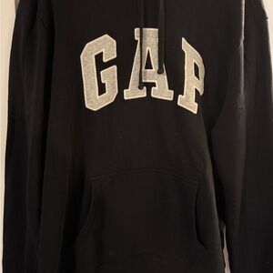 GAP Black Sweater Classic Design